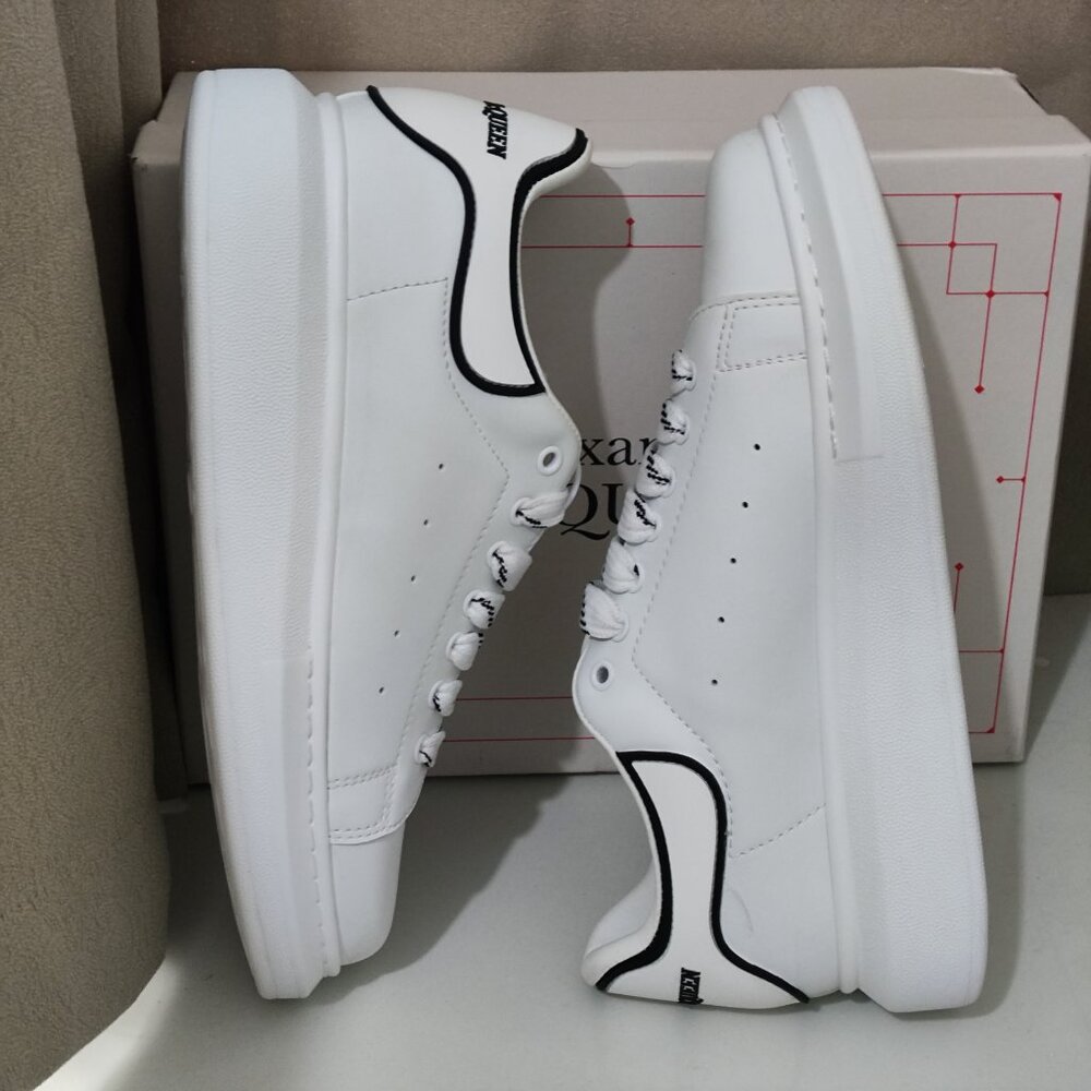 Alexander McQueen White Leather Low-Top Sneakers with Striped Laces - Picture 7 of 8
